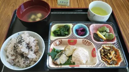 お一日のお昼ごはん!