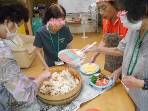 ８月の調理の様子🍴